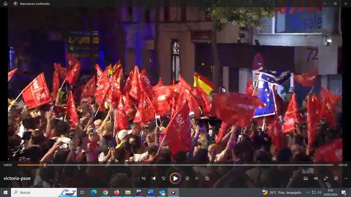 La Militancia Del PSOE Celebra En Ferraz La Resistencia Al Avance Del PP