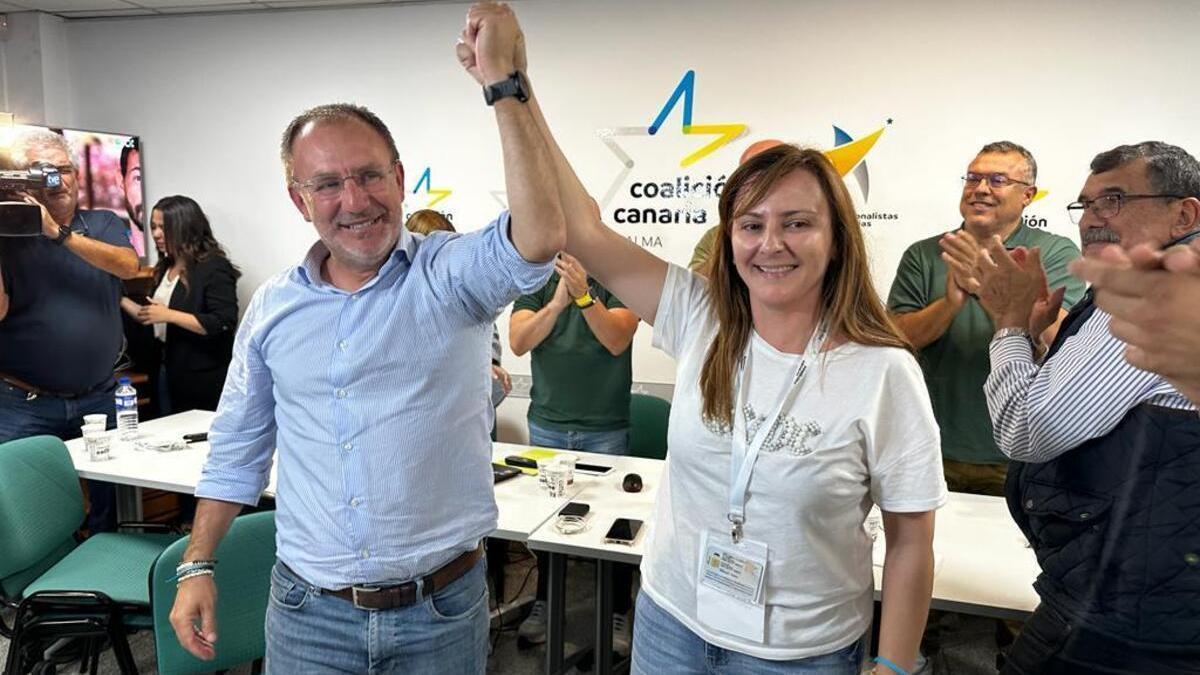 El voto de castigo por la gestión del volcán pasa factura a PP y PSOE en La Palma