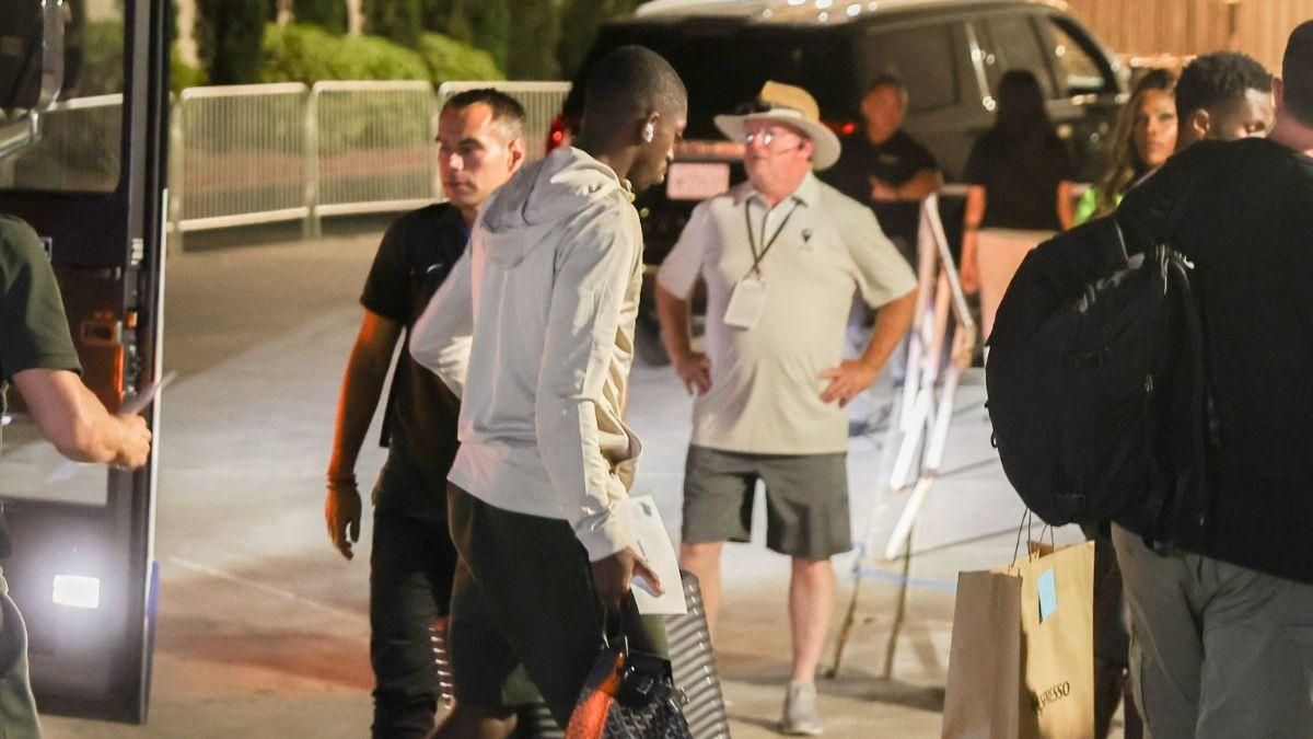 تأخير رحلة برشلونة إلى لاس فيغاس يتسبب في إلغاء التدريبات قبل مباراة ميلان