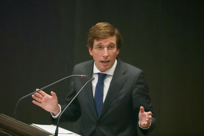 Almeida niega «irregularidades» en el caso del espionaje y abre la puerta a una comisión: «No hay nada que ocultar»