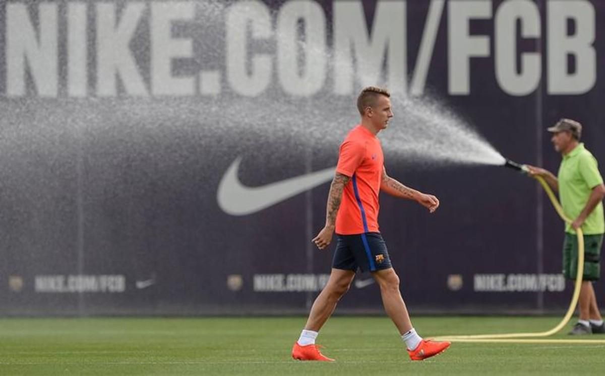 Lucas Digne, en una imagen de entrenamiento del Barcelona Lucas Digne, en una imagen de entrenamiento del Barcelona