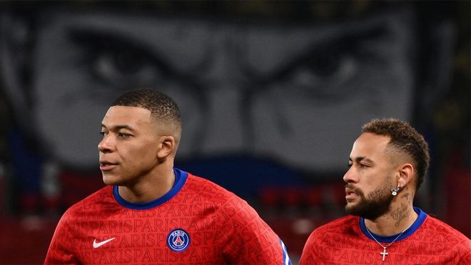 Neymar entrenando con Mbappé Neymar entrenando con Mbappé