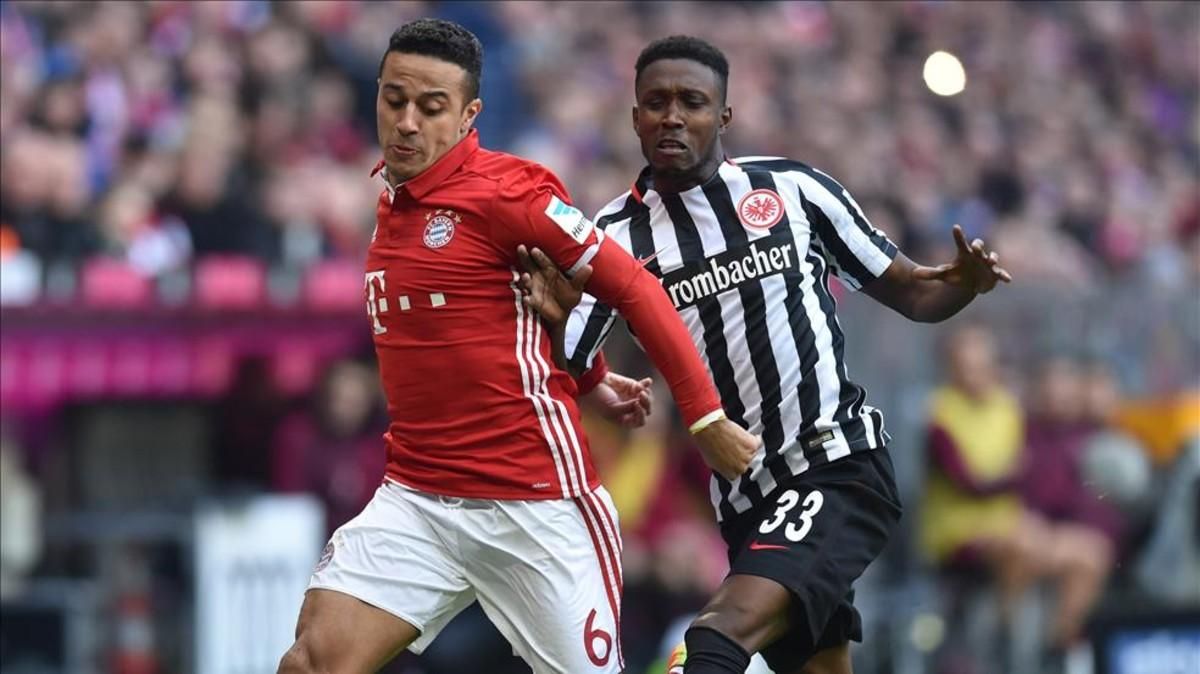 Thiago Alcántara es el jugador del momento en la Bundesliga Thiago Alcántara es el jugador del momento en la Bundesliga