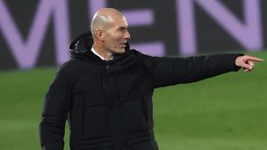 Zinedine Zidane está aislado a la espera del resultado del PCR Zinedine Zidane está aislado a la espera del resultado del PCR