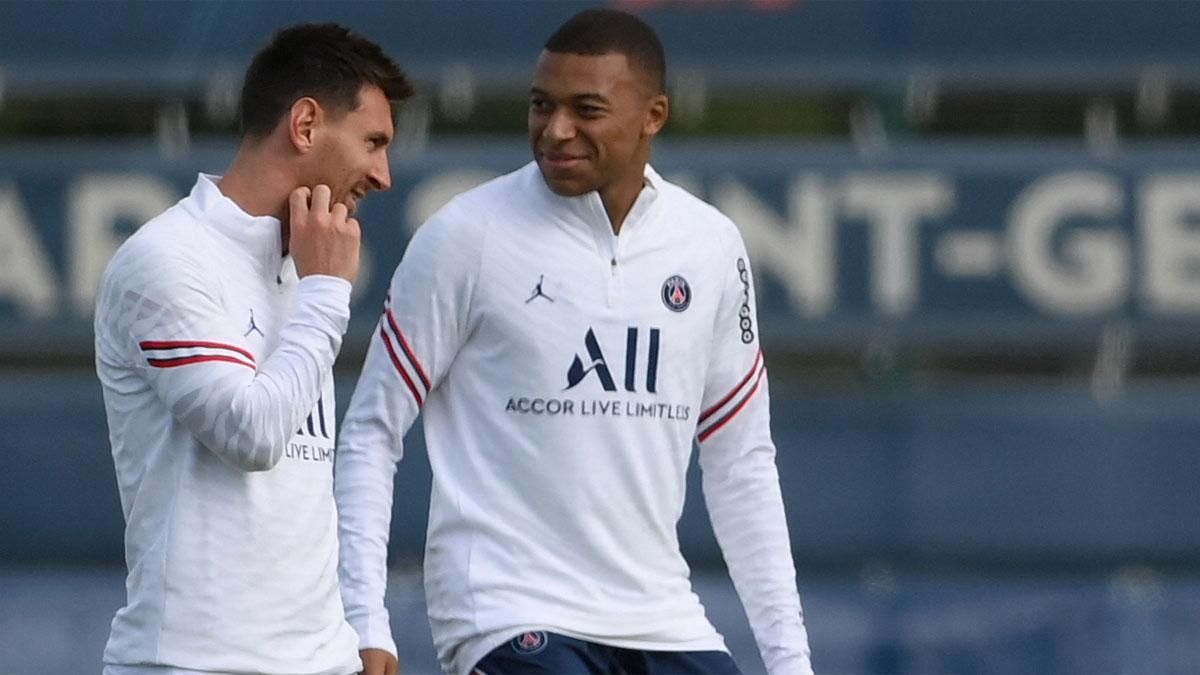 Leo Messi, junto a Kylian Mbappé en un entrenamiento del PSG Leo Messi, junto a Kylian Mbappé en un entrenamiento del PSG