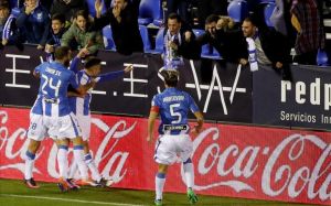 Rober Ibáñez celebra su primer gol en esta Liga Rober Ibáñez celebra su primer gol en esta Liga