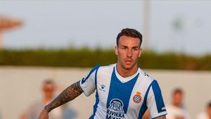 Álex López se irá cedido para acumular experiencia Álex López se irá cedido para acumular experiencia