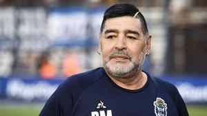 Maradona escondió un carísimo anillo debajo de su cama