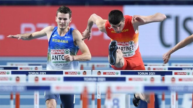 Asier Martínez, junto al rumano Ionut Anton, durante el Europeo de Torun Asier Martínez, junto al rumano Ionut Anton, durante el Europeo de Torun