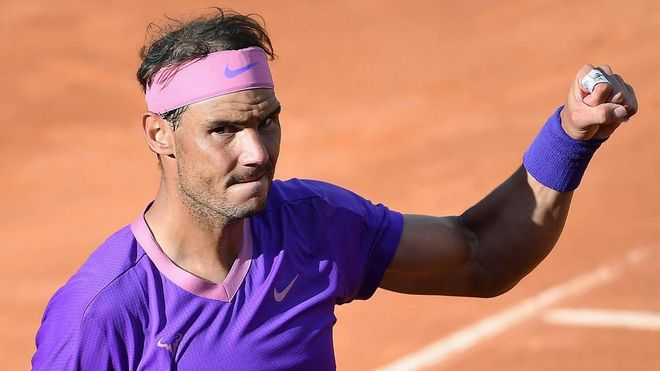 Nadal acabó muy satisfecho tras remontar a Shapovalov Nadal acabó muy satisfecho tras remontar a Shapovalov