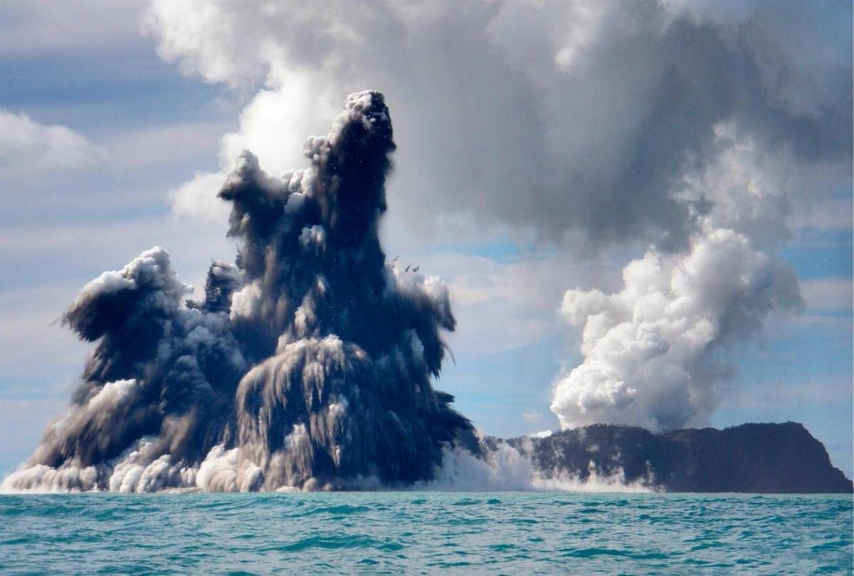 La erupción del volcán Tonga fue una de las más violentas jamás detectadas