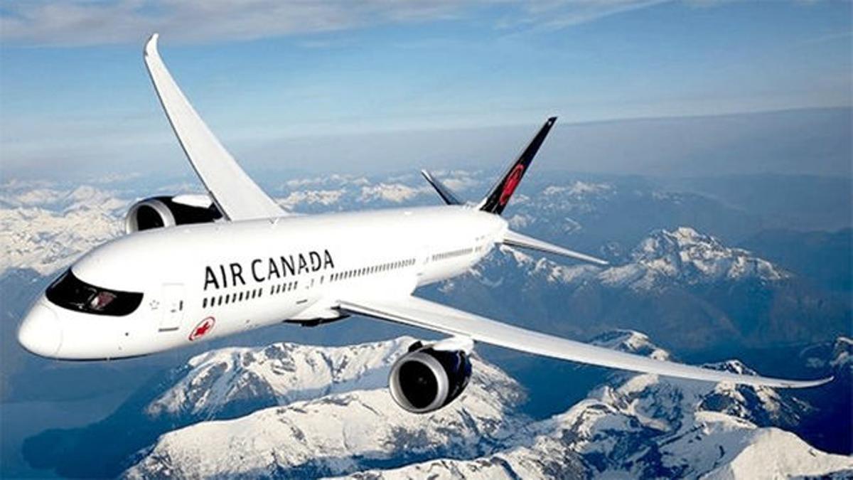 Un Avión De Air Canadá Prepara Un Aterrizaje De Emergencia En Barajas