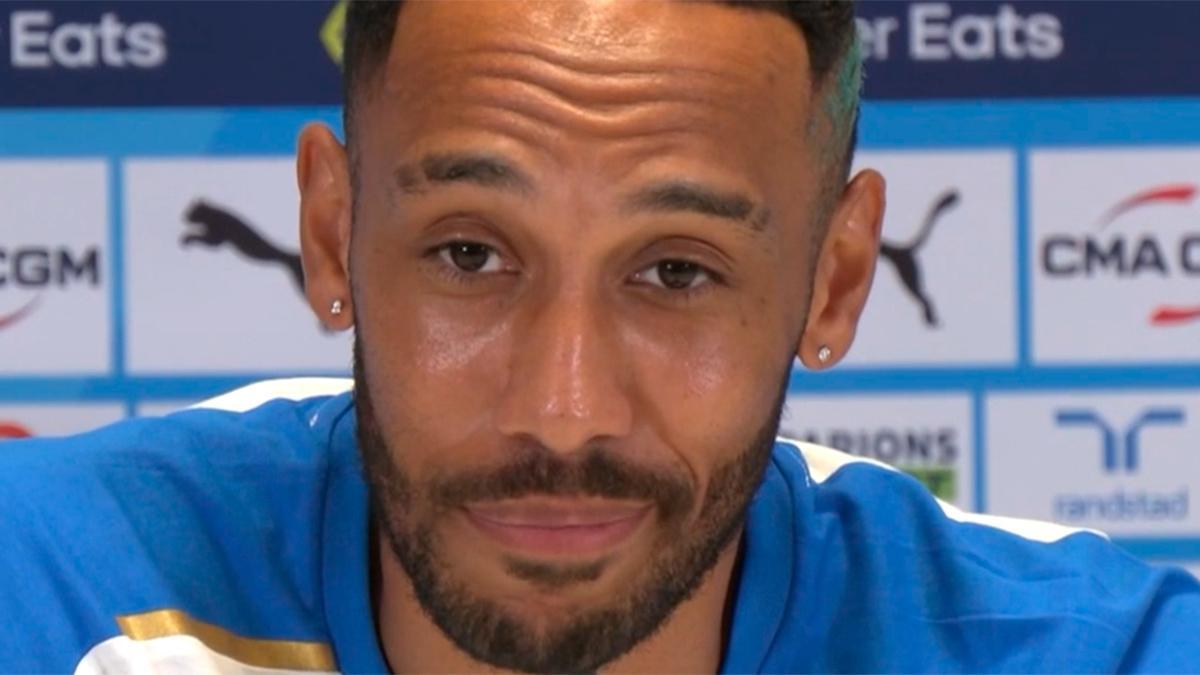 Aubameyang, en el centro de la polémica por su apoyo político