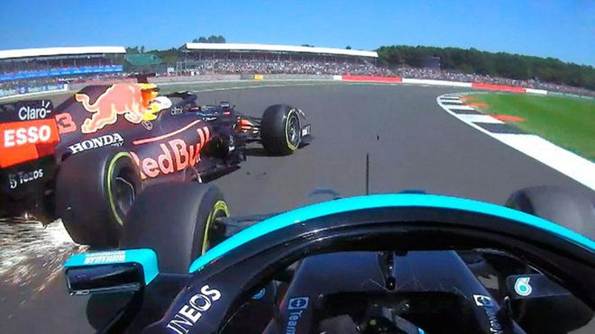 Momento del impacto en Silverstone Momento del impacto en Silverstone