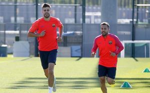 Piqué y Alba siguen sin recibir el alta médica Piqué y Alba siguen sin recibir el alta médica