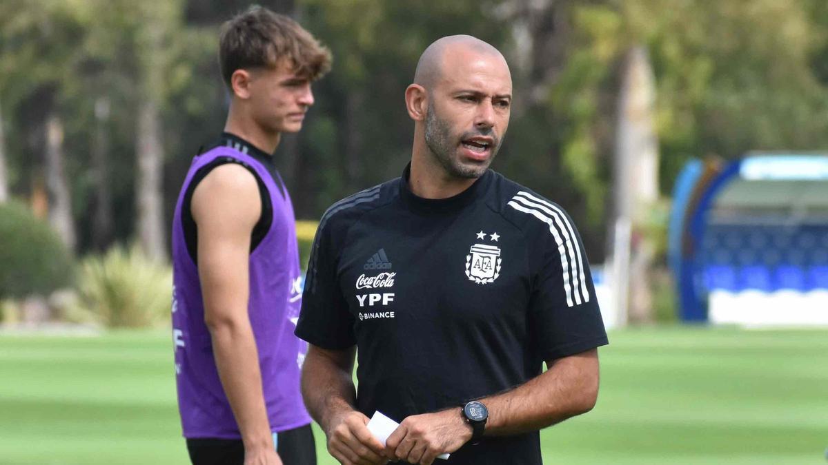 Fin a la andadura de Mascherano como entrenador en Argentina