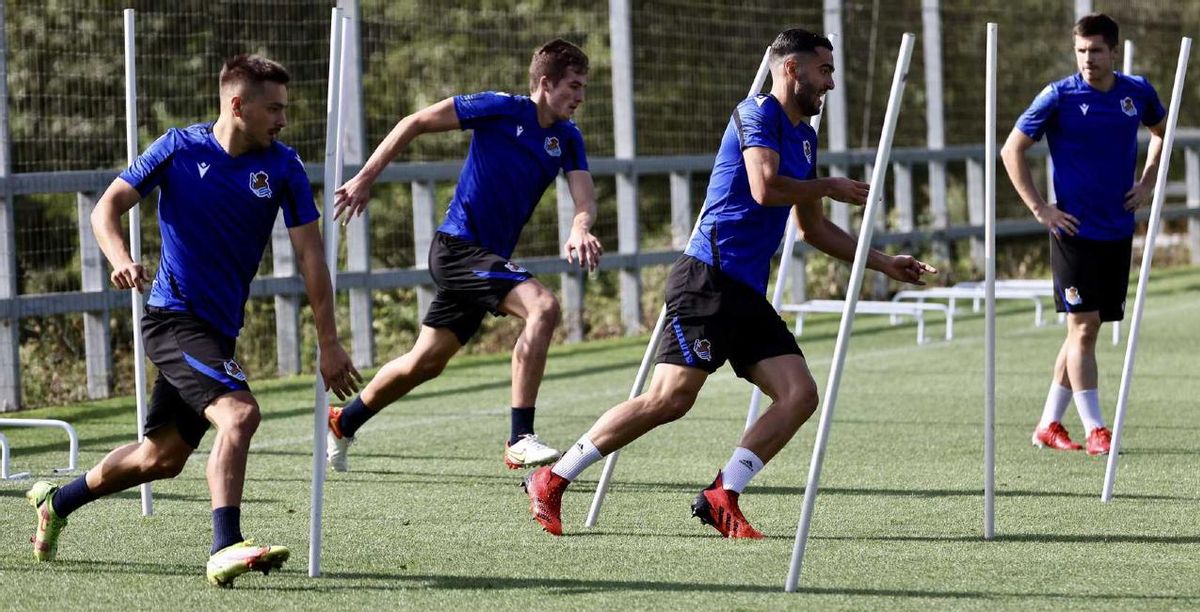 Jugadores de la Real Sociedad en la última sesión de entrenamientos Jugadores de la Real Sociedad en la última sesión de entrenamientos