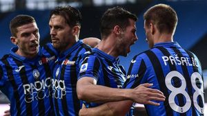 Jugadores de la Atalanta celebran un gol en una imagen de archivo Jugadores de la Atalanta celebran un gol en una imagen de archivo