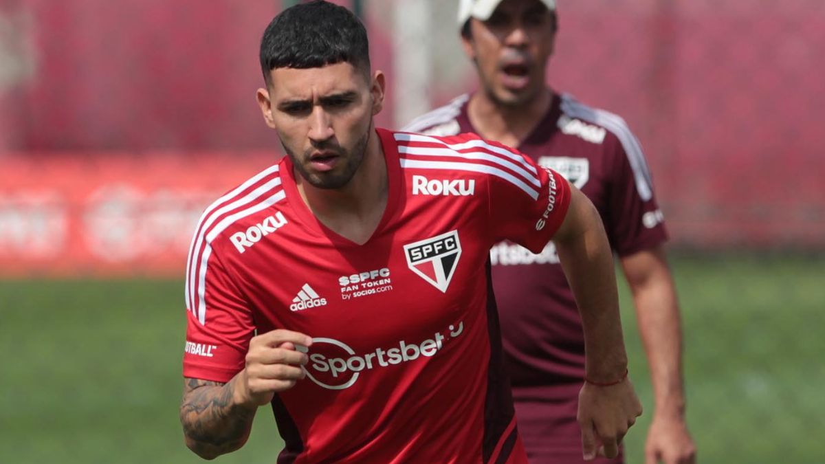Nahuel Bustos llega al Sao Paulo cedido por el Manchester City
