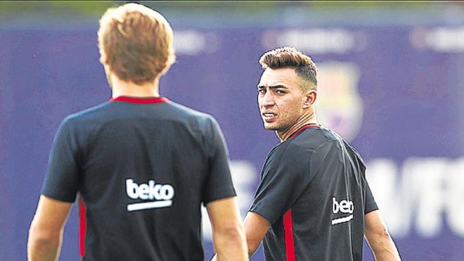 Munir se entrena con el Barça mientras se define su futuro Munir se entrena con el Barça mientras se define su futuro