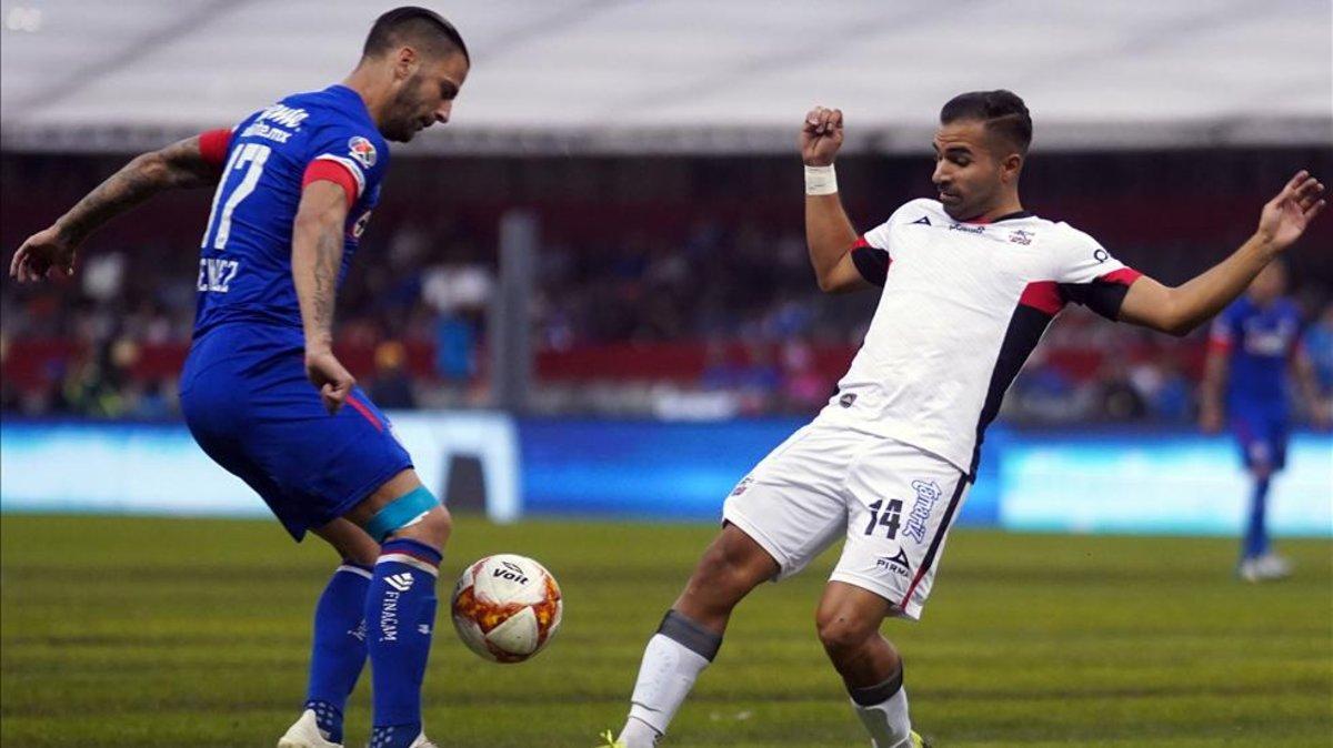 Cruz Azul sigue en la cima tras vencer a Lobos BUAP