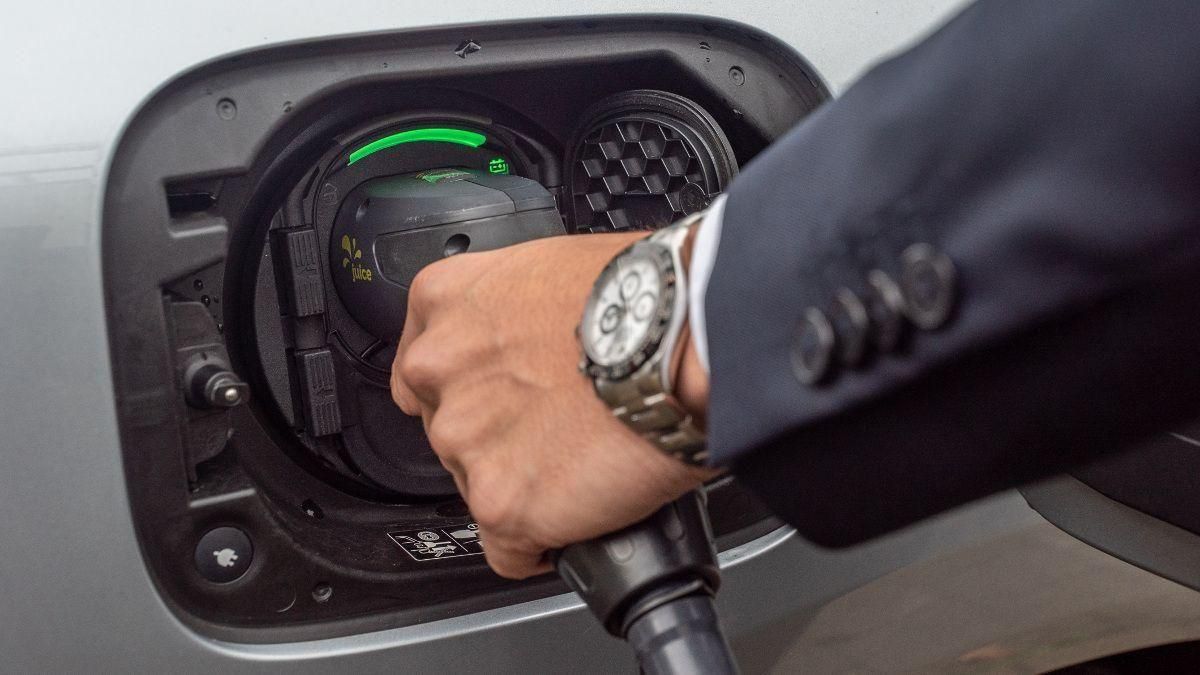 Ford y Volvo encabezan una petición para que la combustión acabe en 2035. Ford y Volvo encabezan una petición para que la combustión acabe en 2035.