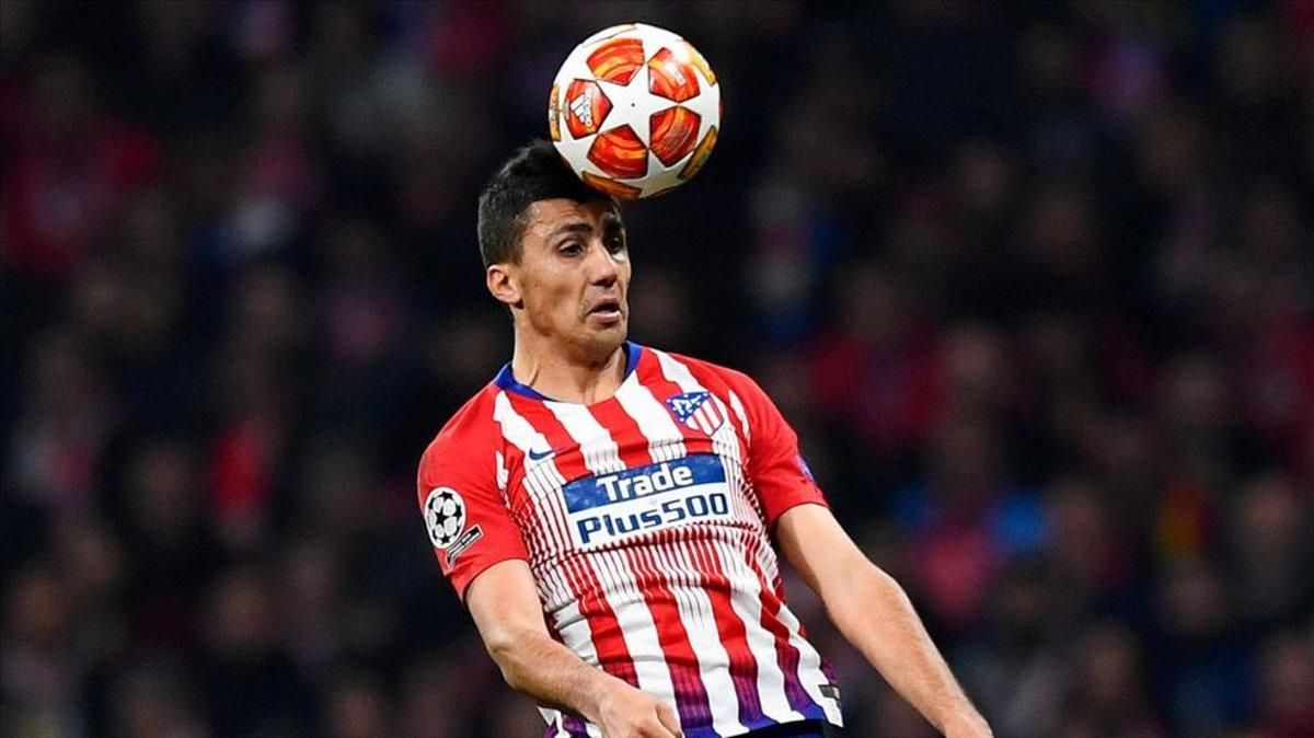 Rodrigo remata de cabeza contra la Juve Rodrigo remata de cabeza contra la Juve
