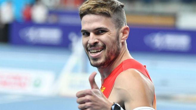 Husillos celebra su triunfo en Torun Husillos celebra su triunfo en Torun