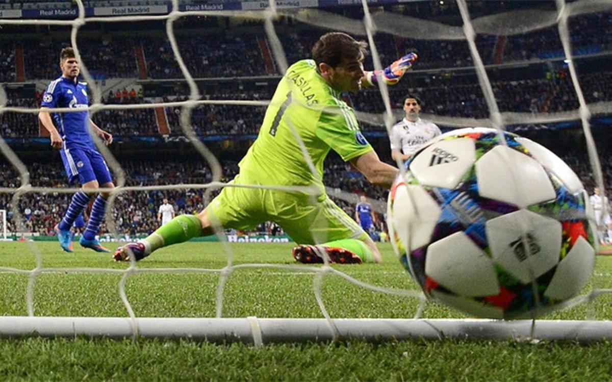 Casillas, en el primer gol del Schalke 04