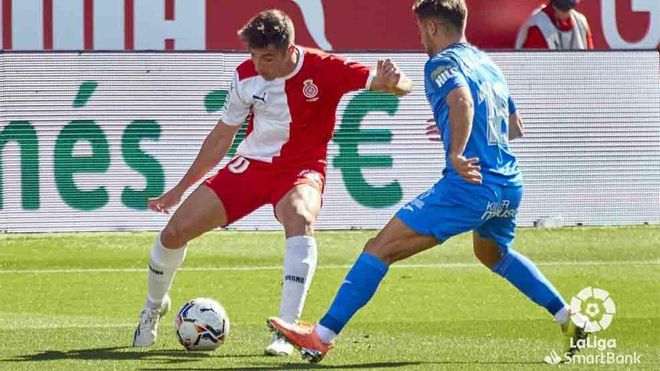 El Girona se encuentra al fondo de LaLiga SmartBank, aunque aún tiene dos jornadas pendientes por desarrollar El Girona se encuentra al fondo de LaLiga SmartBank, aunque aún tiene dos jornadas pendientes por desarrollar