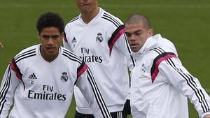 Pepe y Ramos, el pasado del Madrid