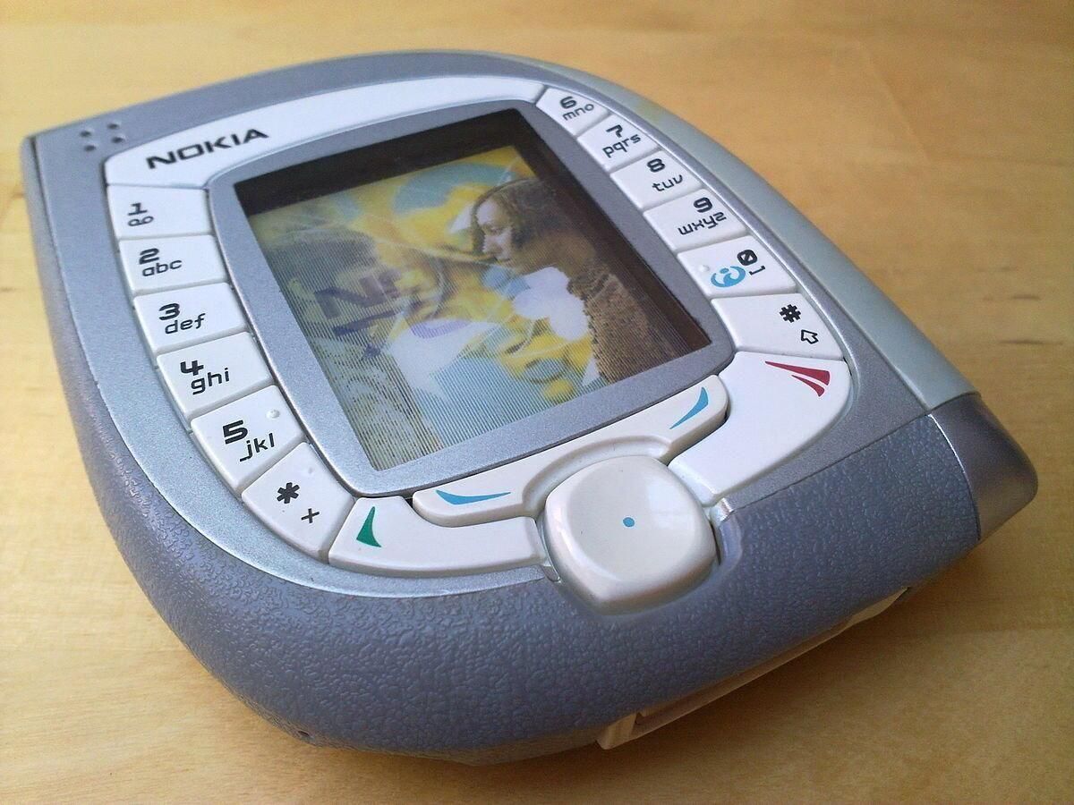 El Nokia 7600, considerado uno de los móviles más feos de la historia. El Nokia 7600, considerado uno de los móviles más feos de la historia.