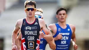 El inglés Jonathan Brownlee ganó este sábado en Edmonton El inglés Jonathan Brownlee ganó este sábado en Edmonton
