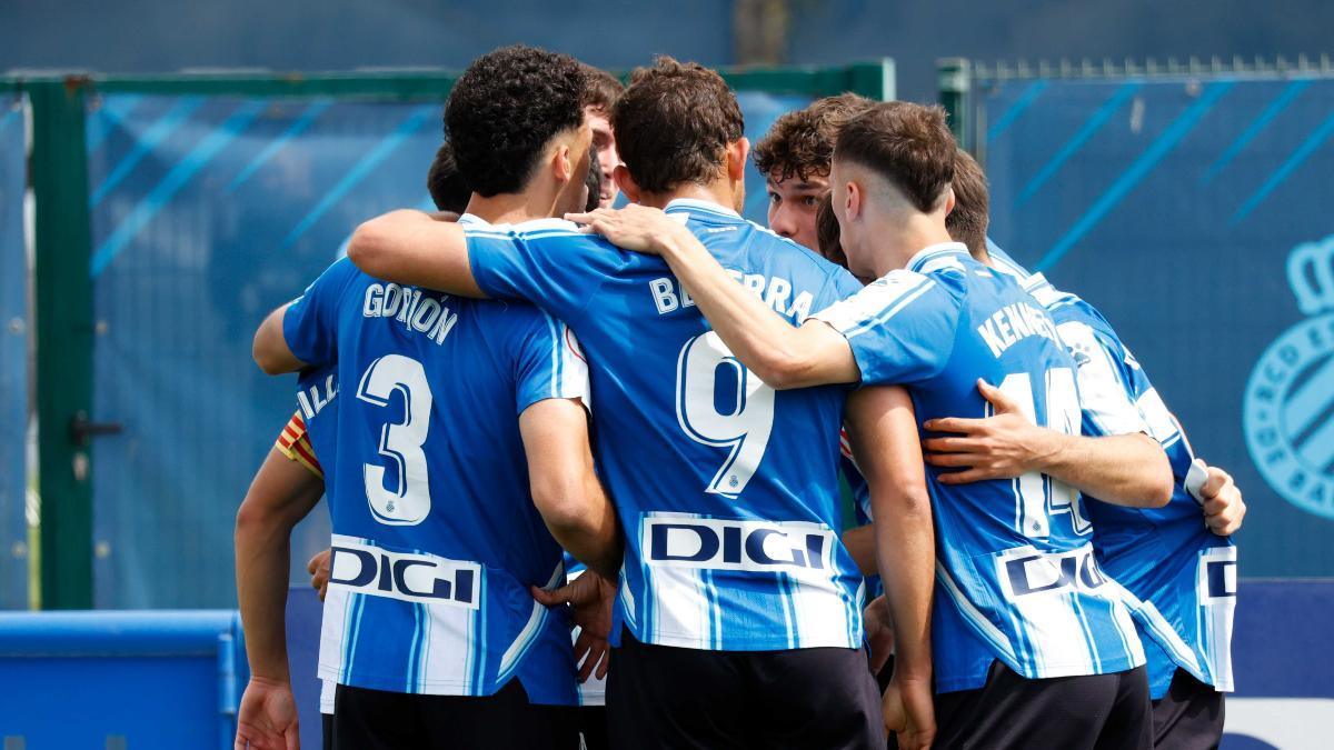 Resúmenes Y Goles Del RCD Espanyol B - Peña Deportiva (1-0) Partido De ...