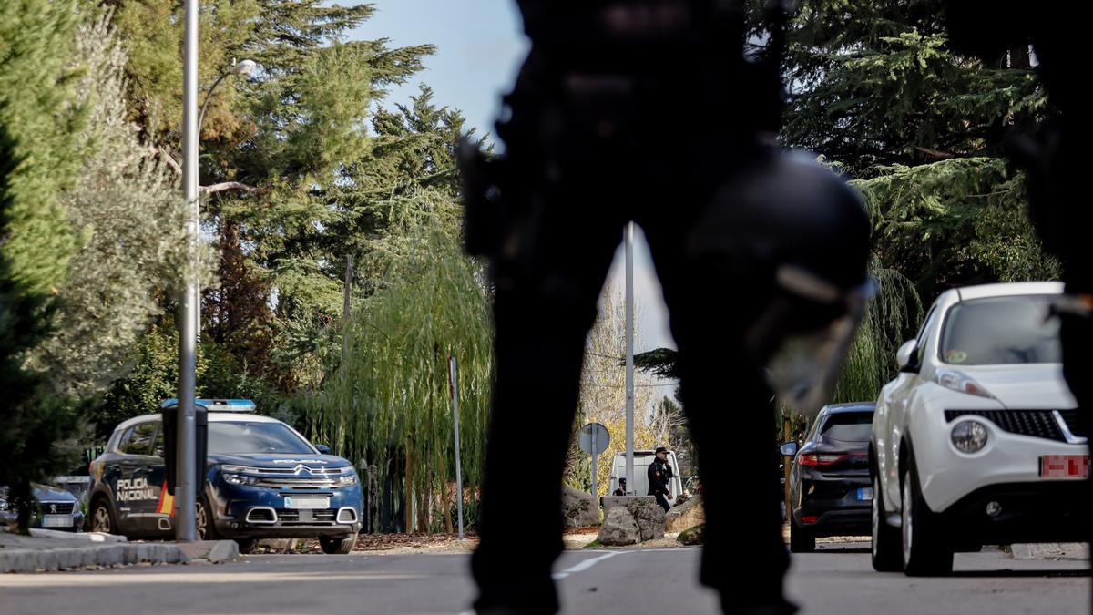 La Policía Nacional recibe 37.000 solicitudes para opositar al Cuerpo tras eliminar el requisito de altura La Policía Nacional recibe 37.000 solicitudes para opositar al Cuerpo tras eliminar el requisito de altura