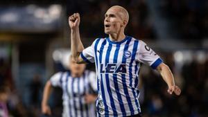 Resumen, goles y highlights del Alavés 1 - 0 Tenerife de la jornada 33 de LaLiga Smartbank