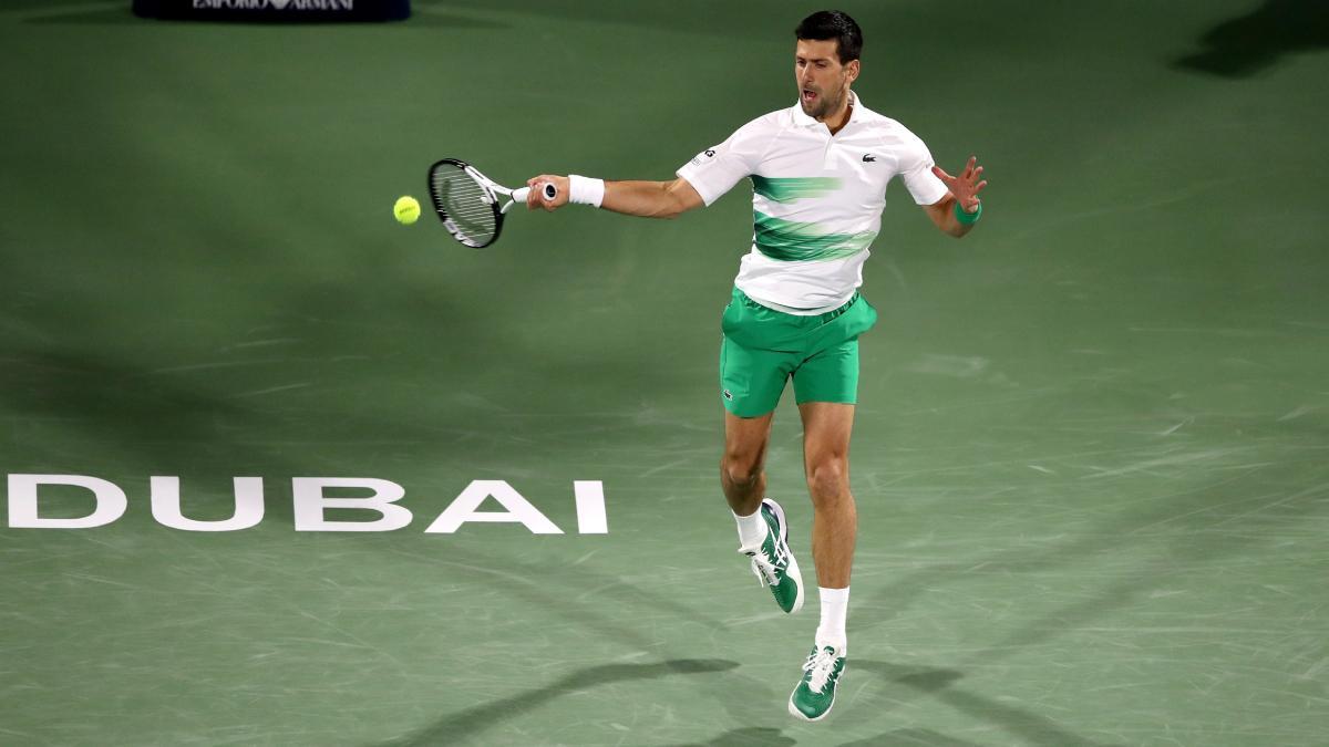 Djokovic, adelante en Dubai tras su primer partido de 2022