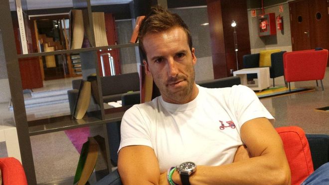 Álvaro Ojeda y Cruzcampo se enzarzan en una pelea a través de Twitter Álvaro Ojeda y Cruzcampo se enzarzan en una pelea a través de Twitter