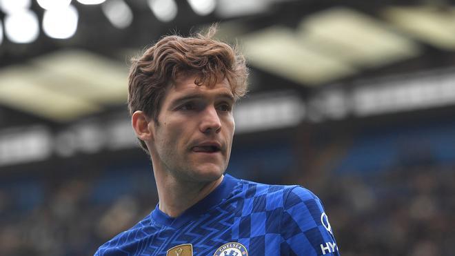Marcos Alonso, muy cerca del Barça
