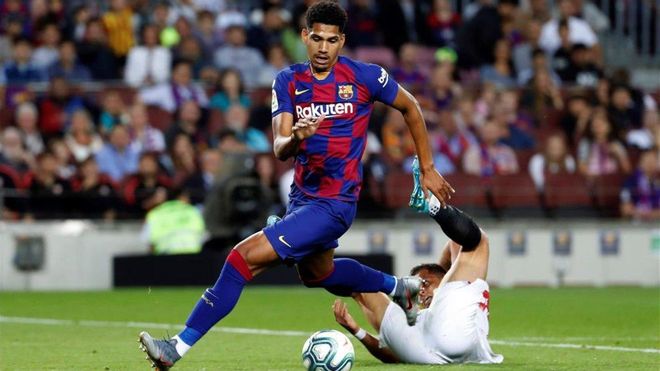 Ronald Araujo debutó en el Barça contra el Sevilla en el Camp Nou Ronald Araujo debutó en el Barça contra el Sevilla en el Camp Nou