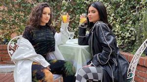 Rosalía y Kylie Jenner rompen su amistad y se dejan de seguir en Instagram Rosalía y Kylie Jenner rompen su amistad y se dejan de seguir en Instagram