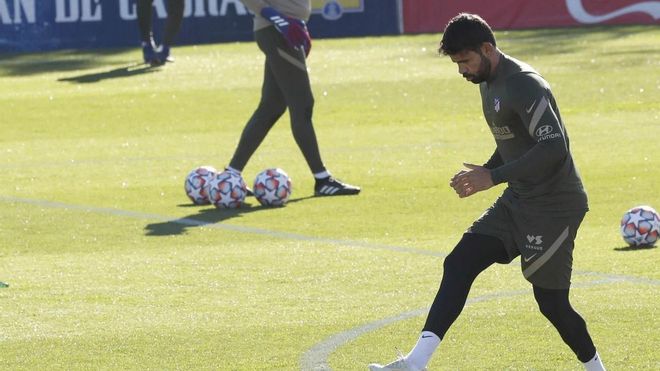 Diego Costa durante un entrenamiento con el Atlético Diego Costa durante un entrenamiento con el Atlético