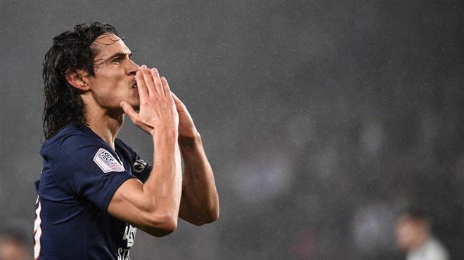 Cavani parecía tenerlo hecho con el Benfica Cavani parecía tenerlo hecho con el Benfica