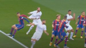 La jugada de la polémica en el clásico La jugada de la polémica en el clásico