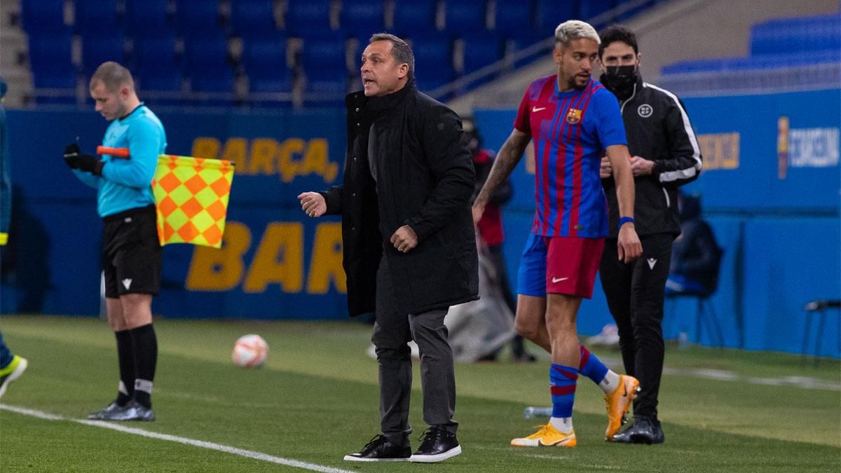 A Sergi Barjuan se le acumulan los problemas A Sergi Barjuan se le acumulan los problemas