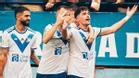 Jugadores del CE Europa celebrando el segundo tanto del partido
