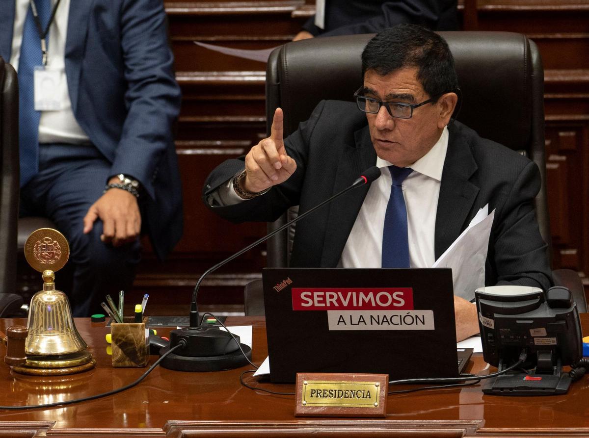 El presidente del Congreso de Perú, José Williams, durante un debate. El presidente del Congreso de Perú, José Williams, durante un debate.
