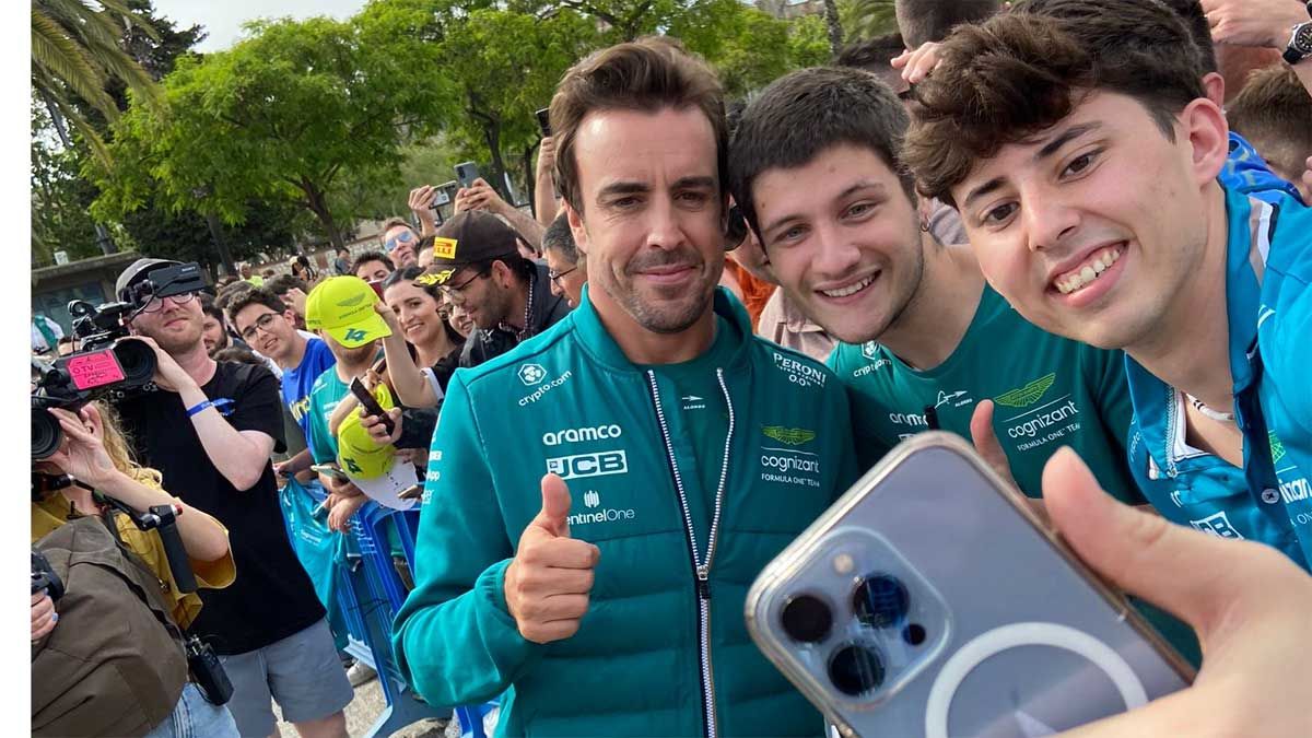 F1 arcelona recupera la Alonsomanía