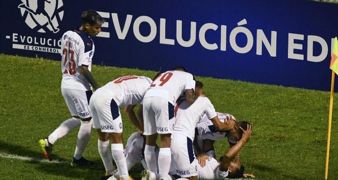 Un instante del Guabirá-Independiente. Un instante del Guabirá-Independiente.