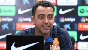 Xavi Hernández atiende a los medios de comunicación en rueda de prensa